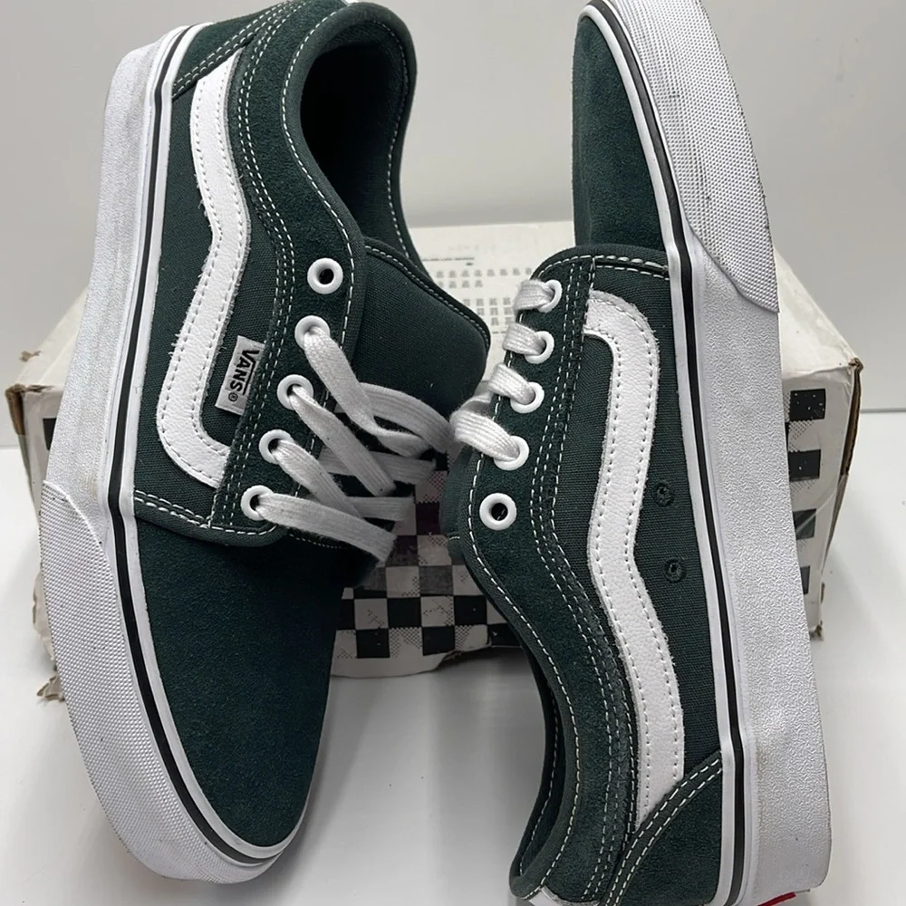 Vans Men’s Kyle Walker
Navy/Stv Navy
VN0A5JIENGJ
Sneakers - Picture 11 of 16